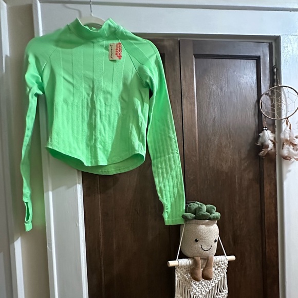 FP Movement by Free People Tops - NWT free people movement- Size S -offside layer in Lime Zest